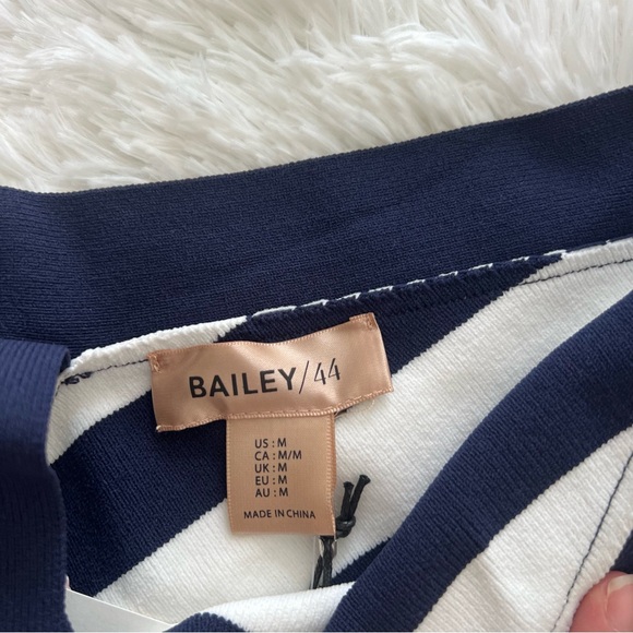 Bailey/44 Women’s Halter Stripe Top Size Medium - Picture 7 of 7